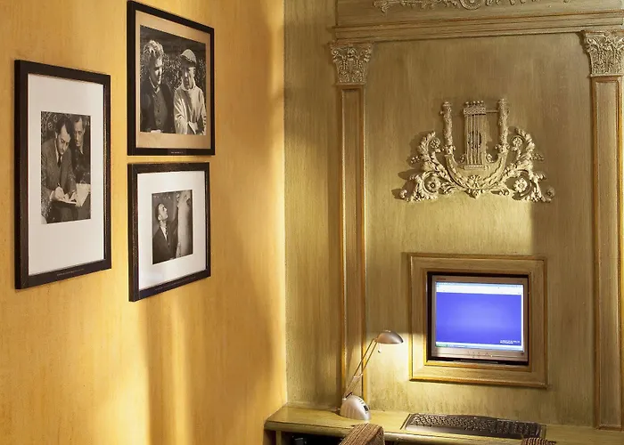 Hotel Lenox Montparnasse Parigi